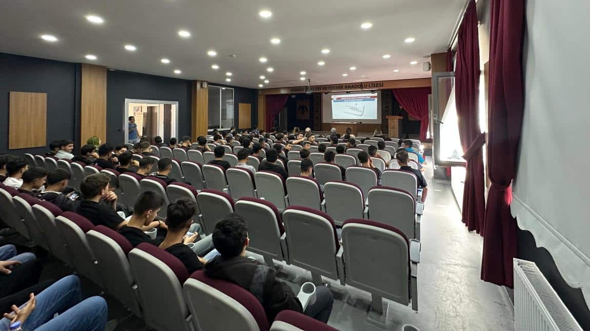 Gürün Mesleki ve Teknik Anadolu Lisesi’nde İş Sağlığı ve Güvenliği Eğitimi